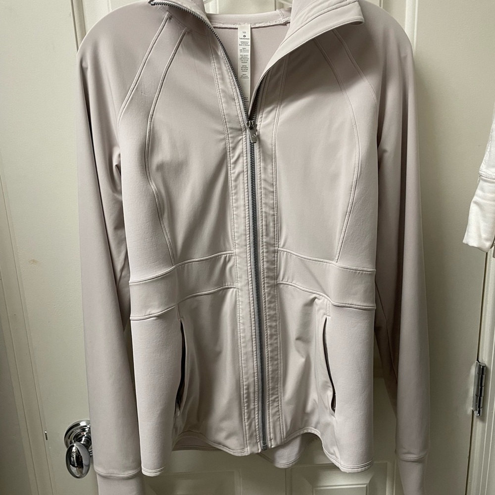 Lululemon jacket size 10